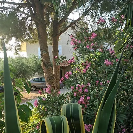 Oasis Apartamento Stoúpa